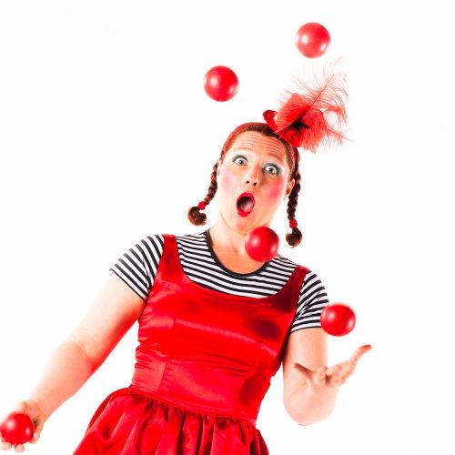 circus, juggle, juggling, learn, teacher, school incursions, vacation care, holiday program, Sydney, Brisbane, Gold Coast, Adelaide, Perth